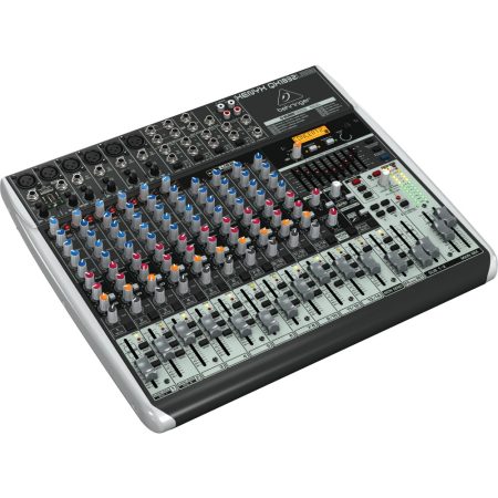 BEHRINGER XENYX QX1832 USB KEVERŐ