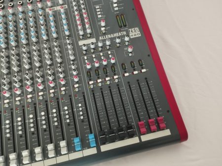 ALLEN & HEATH AH-ZED420 KOMPAKT KEVERŐ OUTLET DEMO