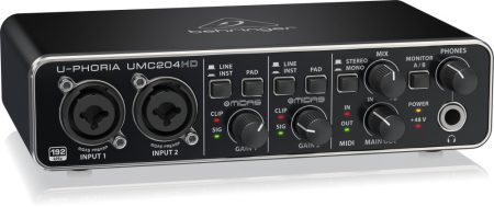 BEHRINGER UMC204HD USB HANGKÁRTYA